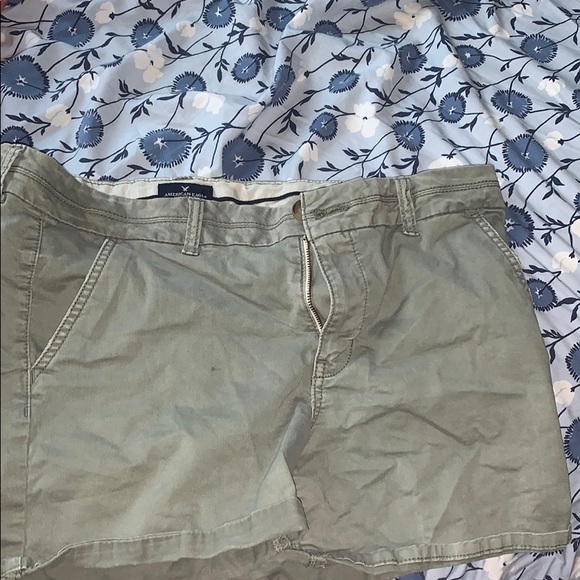 American Eagle shorts - Picture 1 of 3